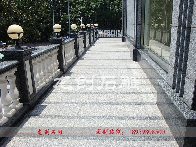 陽(yáng)臺(tái)石材欄桿的用處 石材欄桿廠家